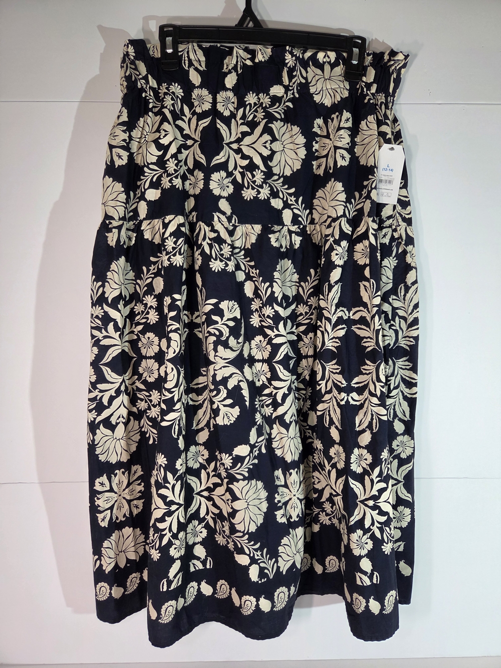 Time and Tru NWT Tiered Maxi Skirt Large 12-14 Dark Navy Floral Cotton Boho
